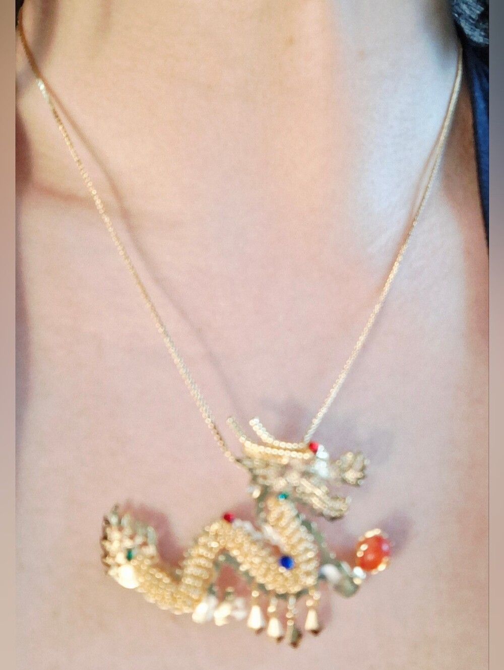 Vintage 80s ✨️🐉Gold Chinese Dragon Pendant Necklace - Picture 3 of 3